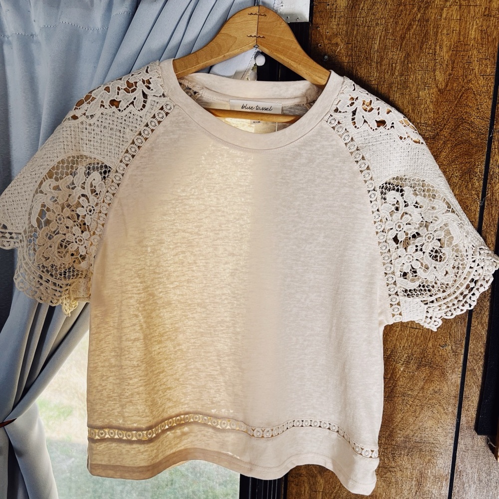 size small boho top 🤍